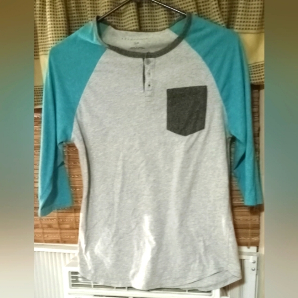 WOMENS AEROPOSTALE, HALF SLEEVE, GRAY AND BLUE, SIZE SMALL SHIRT. ☆☆3FOR$25☆☆